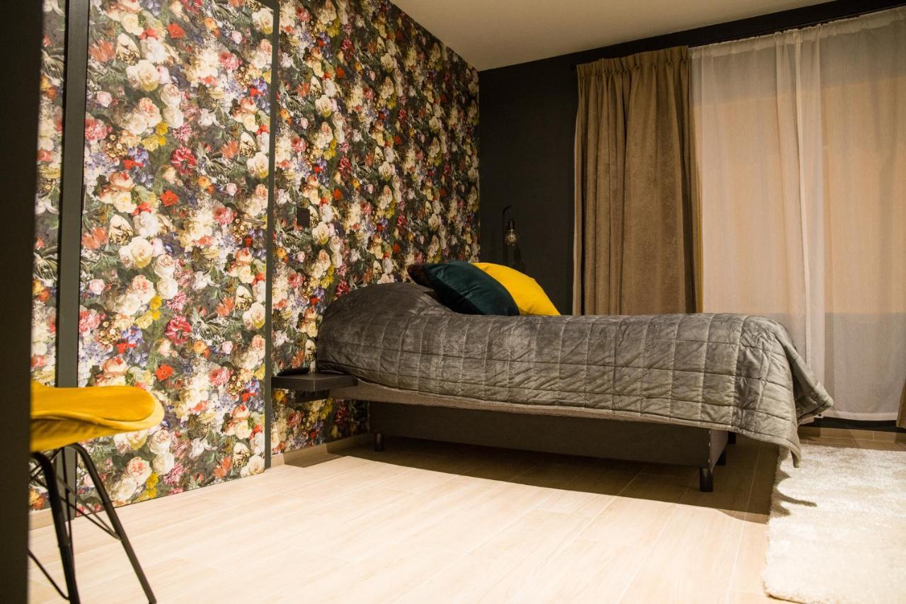 Buenas Noches Hotel Seraing Ngoại thất bức ảnh