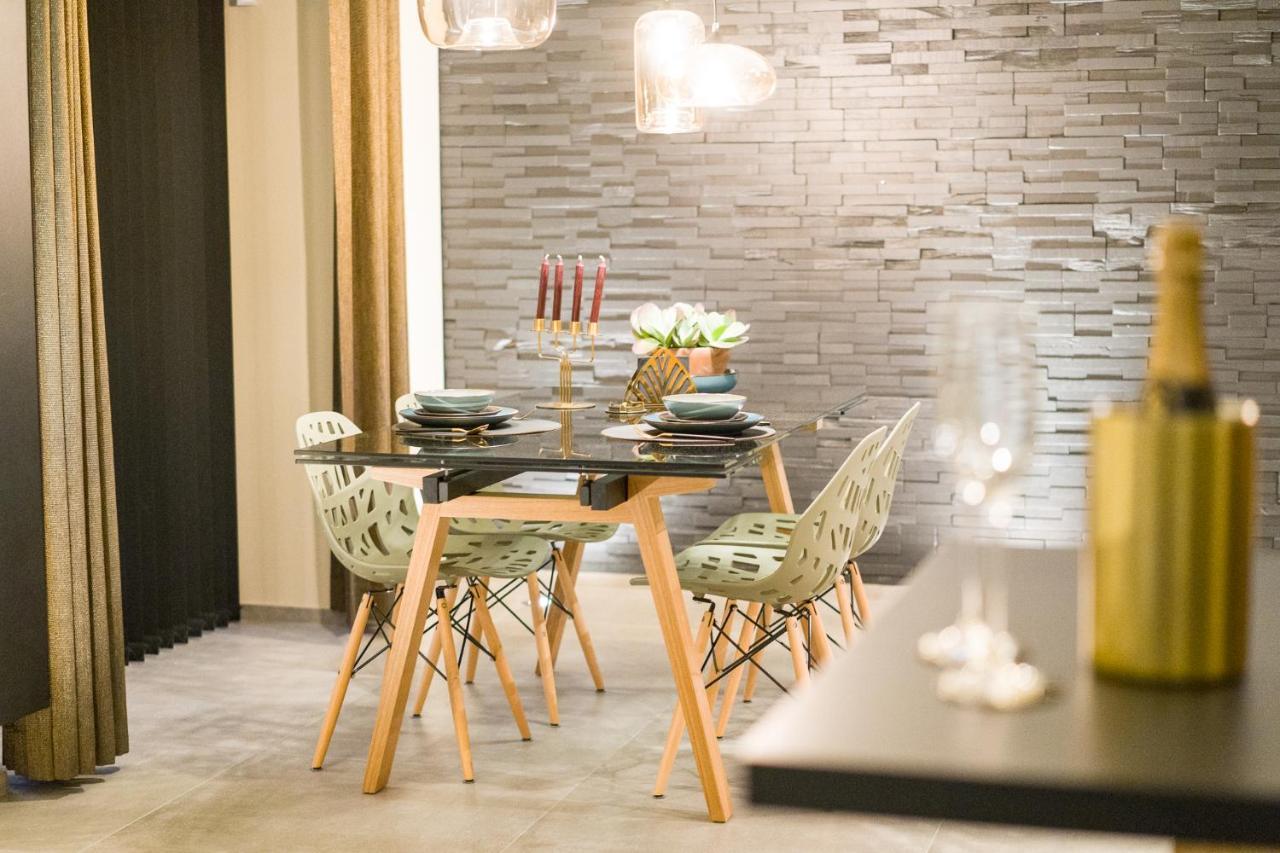Buenas Noches Hotel Seraing Ngoại thất bức ảnh